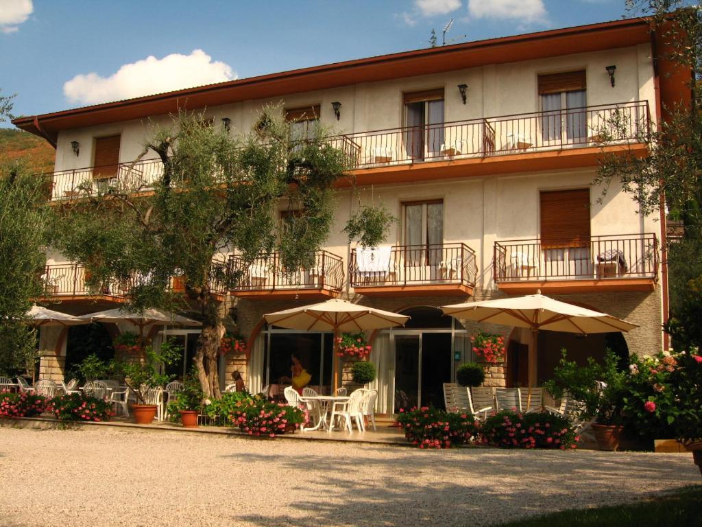 Hotel Zanetti Torri Del Benaco Extérieur photo